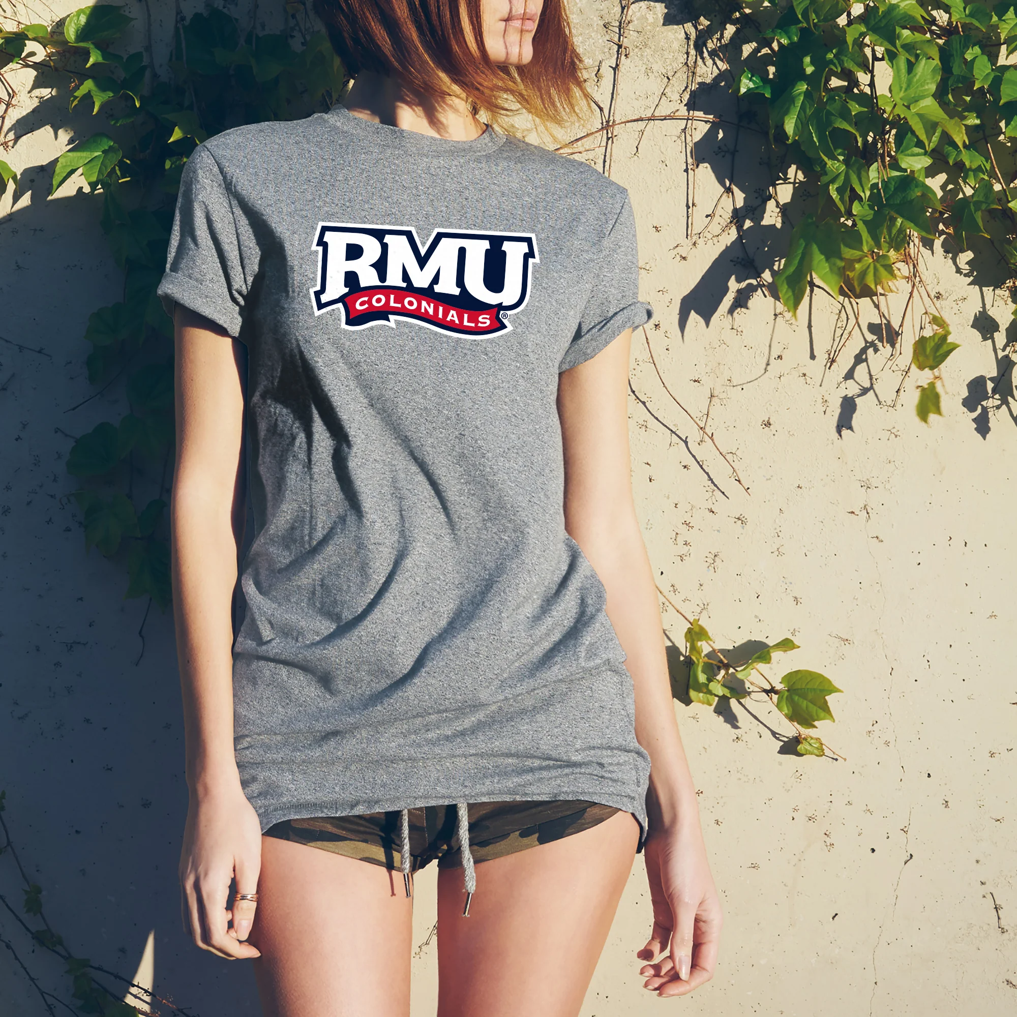 Robert Morris University Colonials Primary Logo Short Sleeve T Shirt - Sport Grey - Image 4
